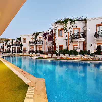 Tropicana Beach Hotel