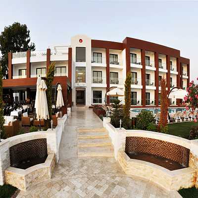 Turiya Hotel & SPA