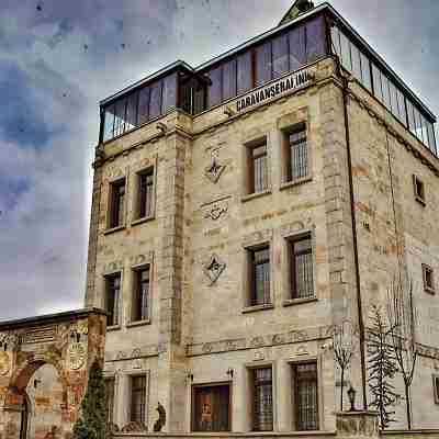 Caravanserai Inn Hotel