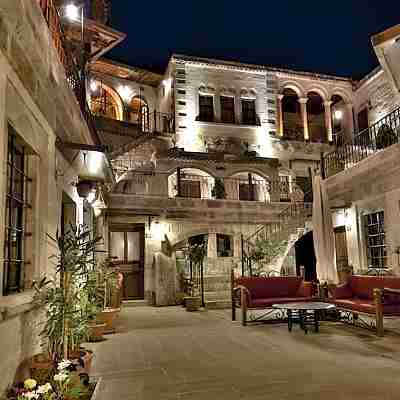 Harman Cave Hotel