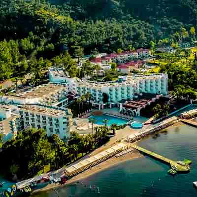Fortezza Beach Resort Hotel