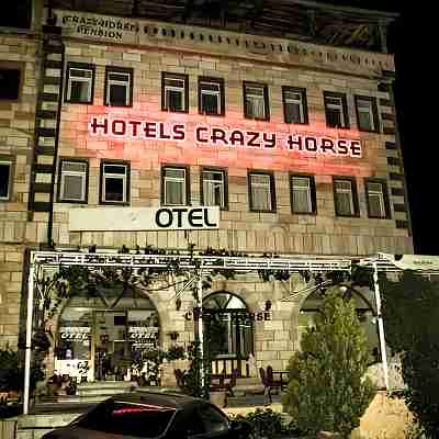 Hotel Crazy Horse