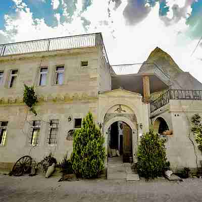 Kısmet Cave House