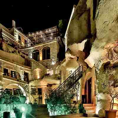 Seraphim Cave Hotel