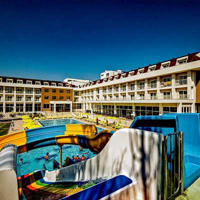 White Lilyum Hotel