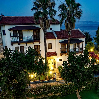 Han Royal Hotels