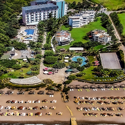 Club Aqua Plaza