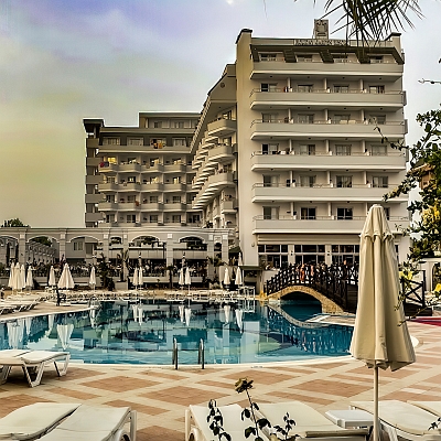Holiday Garden Resort
